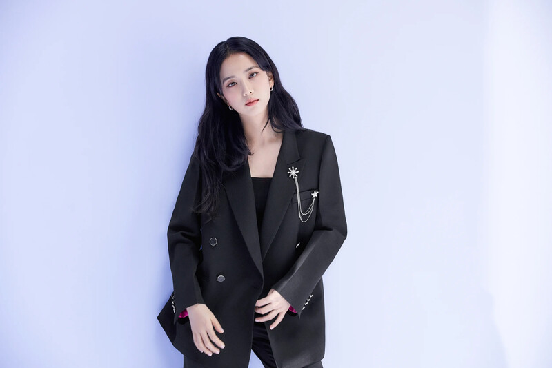 BLACKPINK Jisoo for 'it MICHAA' 2021 Spring Campaign documents 2