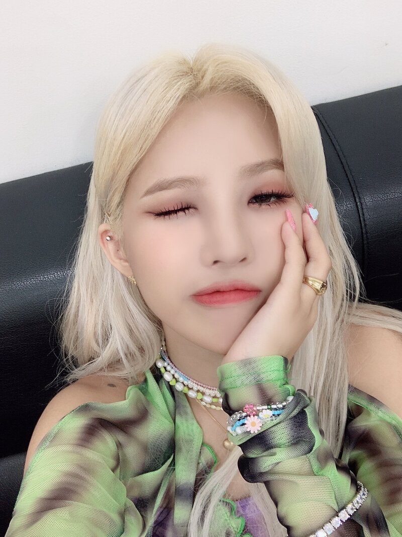 210714 (G)I-DLE SNS Update - Soyeon documents 4
