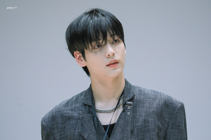 231024 TXT's SOOBIN at <The Name Chapter: FREEFALL> M2U Fansign Event documents 5