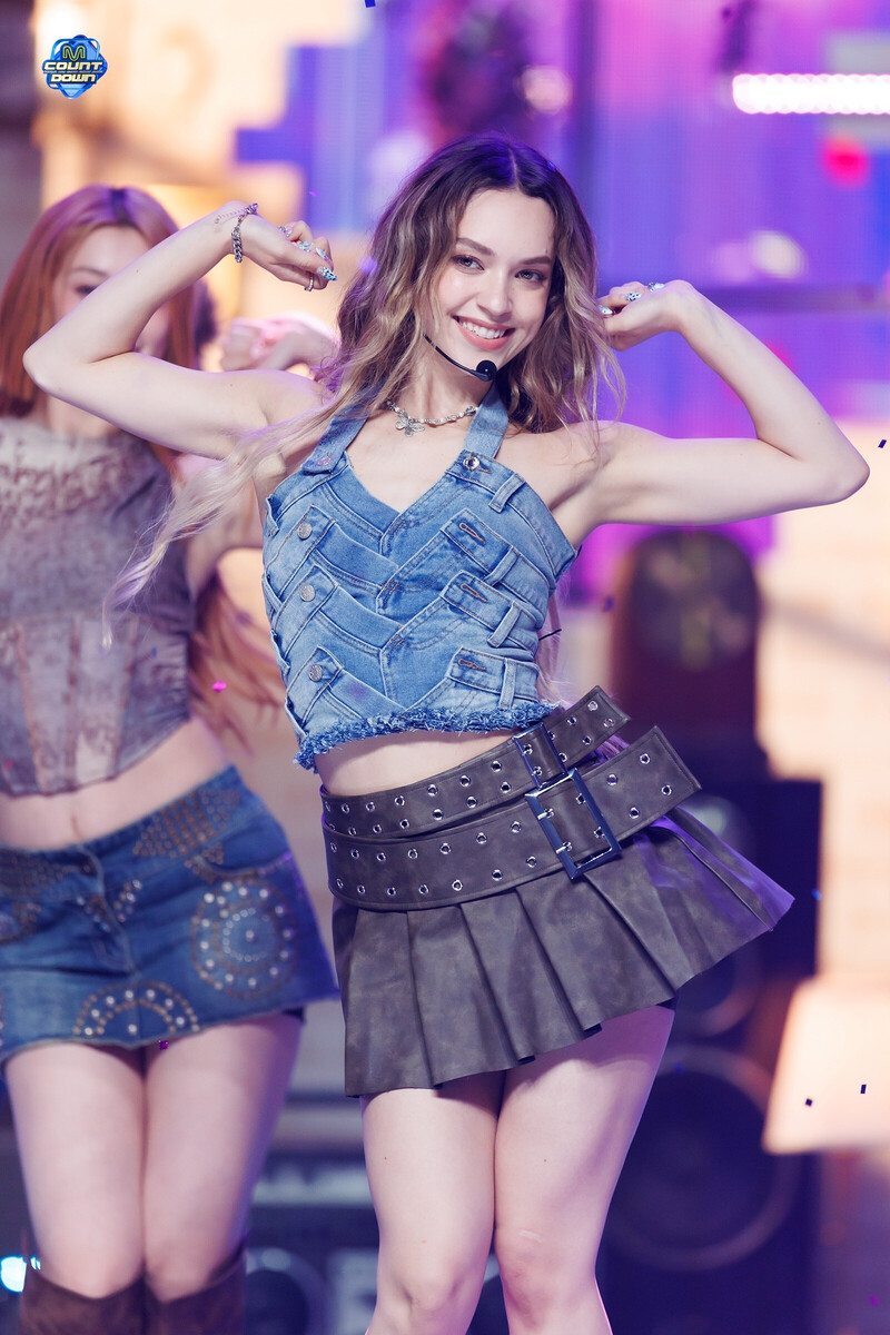 240912 KATSEYE Daniela - 'Debut' + 'Touch' at M COUNTDOWN documents 5