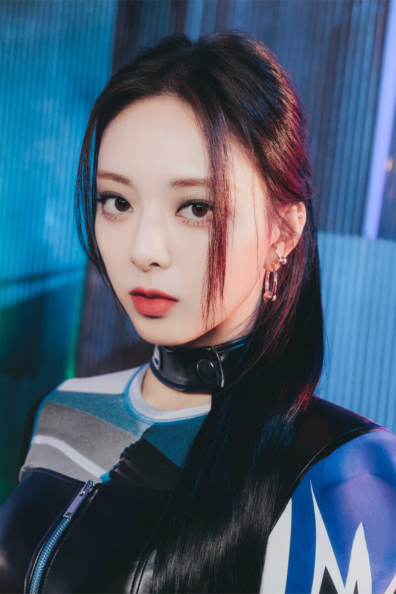 220224 ITZY Japan Profile Photos documents 2