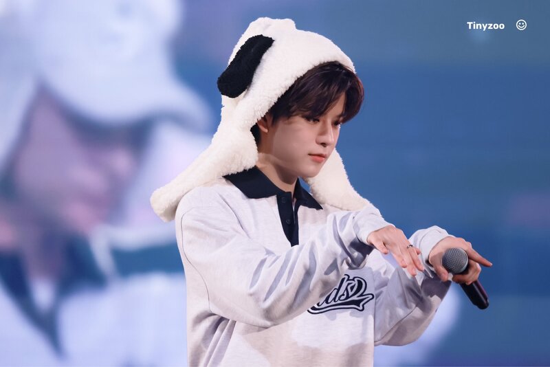 231022 Stray Kids Seungmin - 5-STAR Dome Tour 2023 Seoul Special (UNVEIL 13) Day 2 documents 13