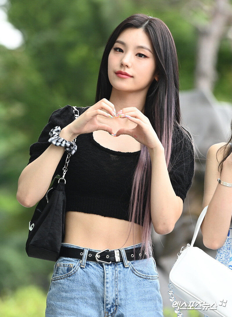 220719 ITZY Yeji - MBC ‘Kim Shin Young’s Noon Song of Hope’ Commute documents 6