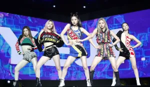 190729 ITZY - IT'z ICY Comeback Showcase