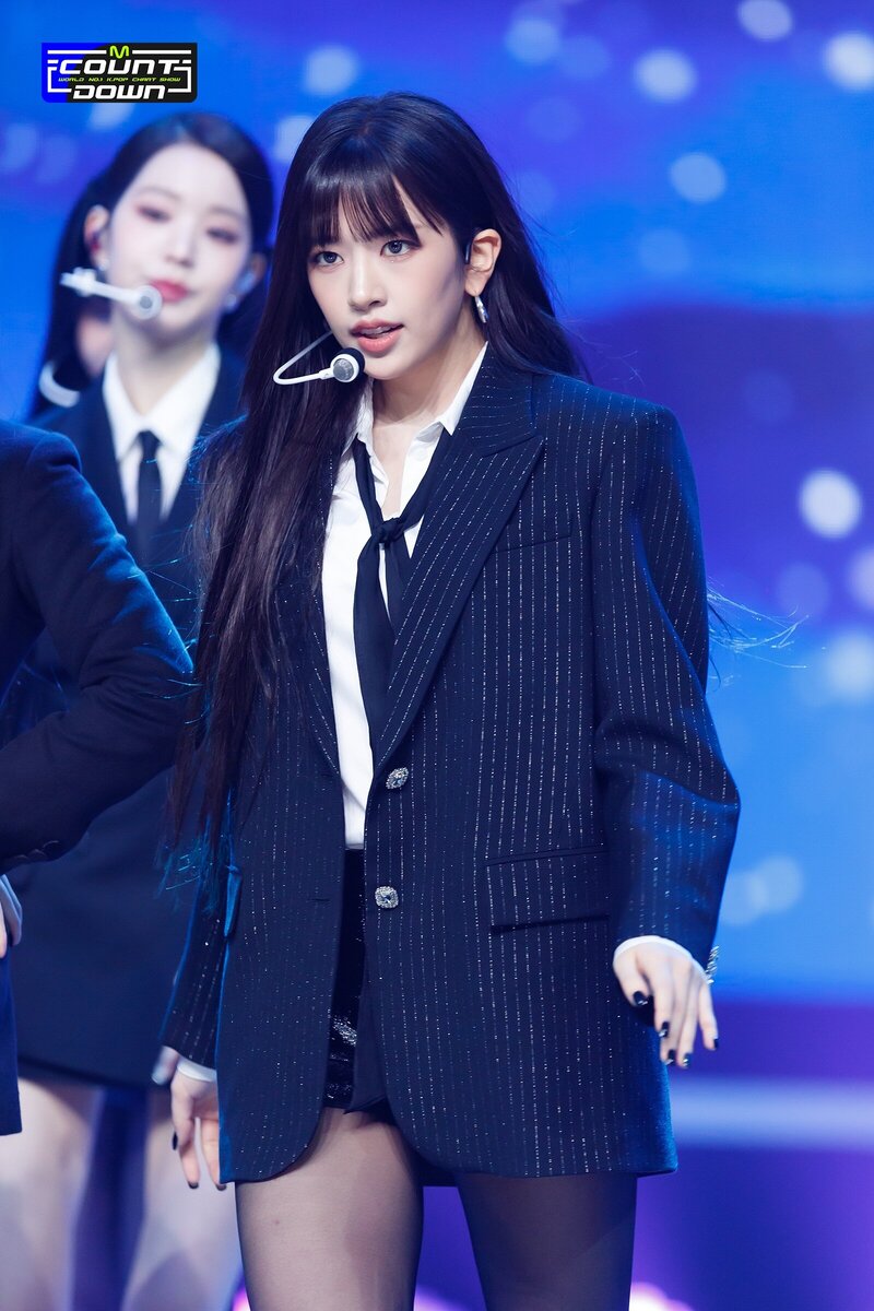 230413 IVE Yujin - 'Kitsch' & 'I AM' at M COUNTDOWN documents 14