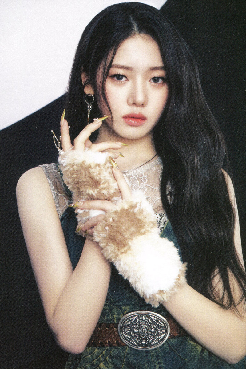 240415 BABYMONSTER - "BABYMONS7ER" Album [SCANS] documents 12