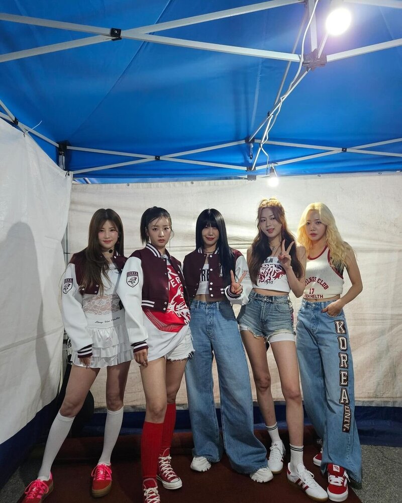 240521 APINK Eunji, Chorong, Namjoo, Bomi, Hayoung Instagram update - at Korea University KUTOPIA festival documents 5