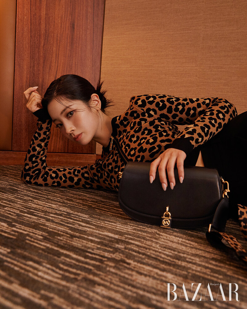 DAHYUN x MICHAEL KORS for Harper's BAZAAR Korea documents 7