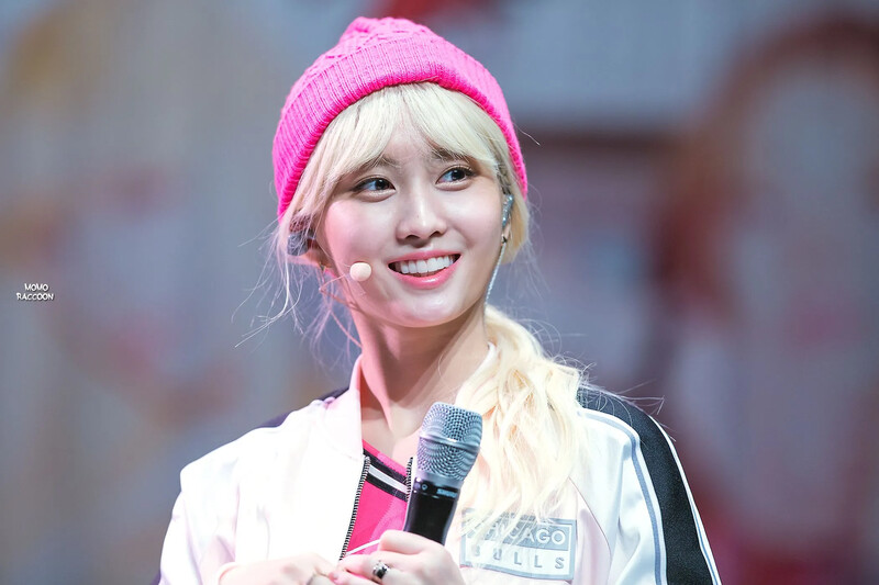 Momo23.jpg