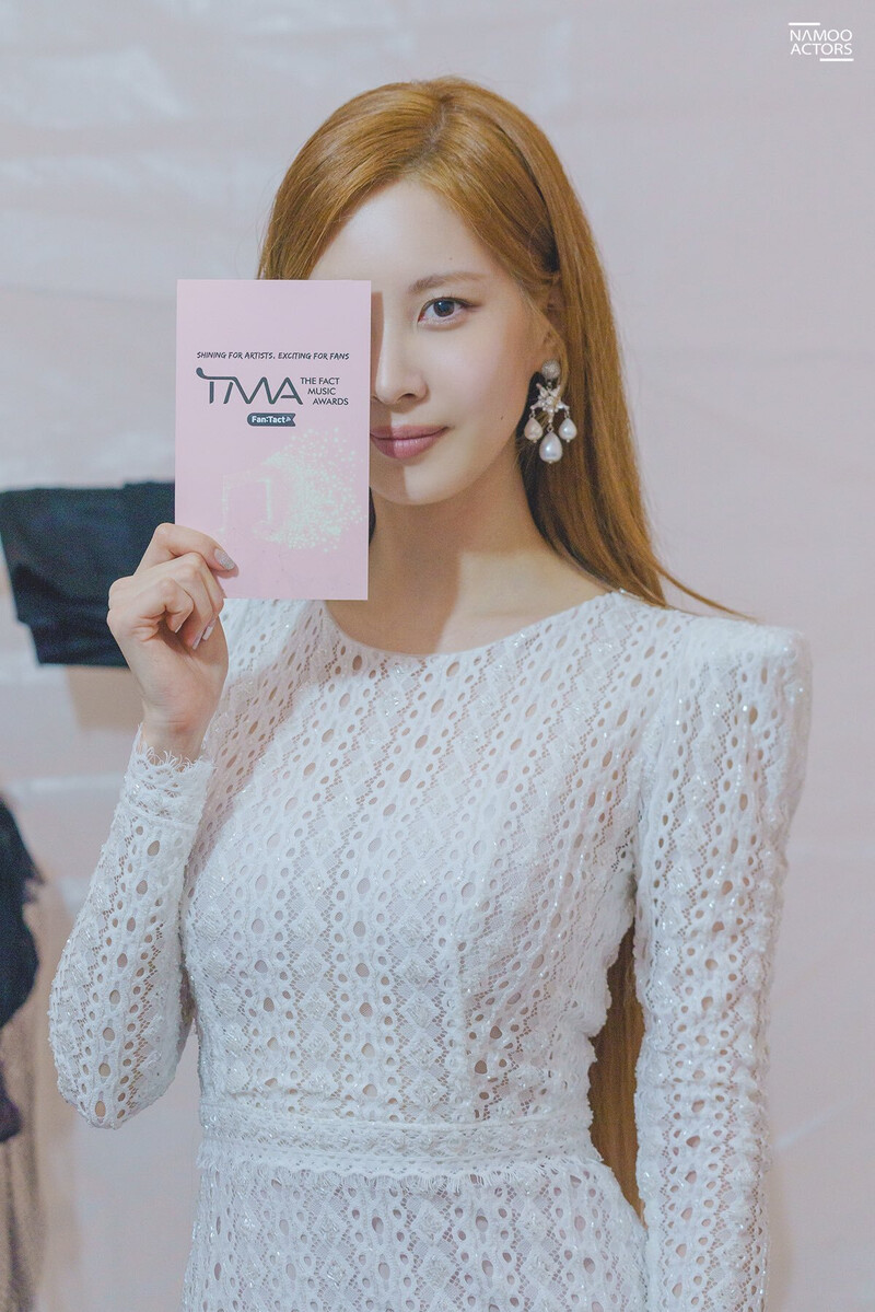 211010 Seohyun at The Fact Music Awards 2021 documents 10