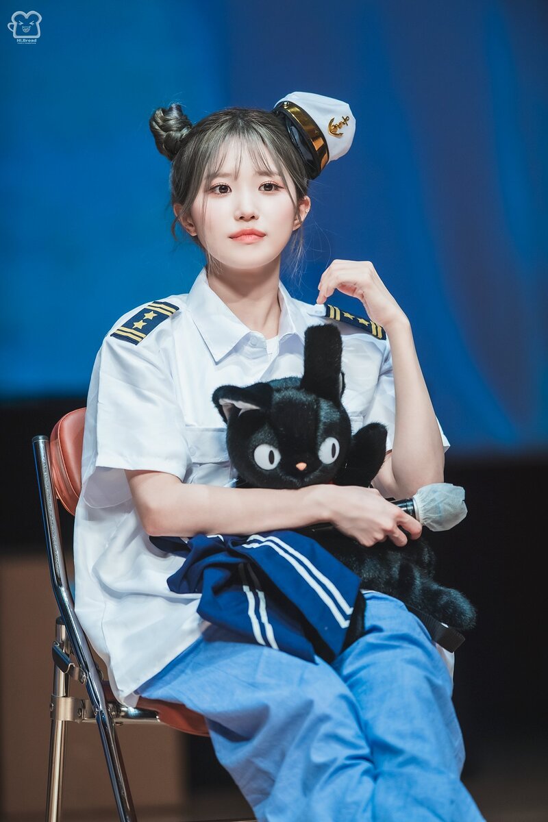 220723 fromis_9 Hayoung - Offline Fansign Event documents 18