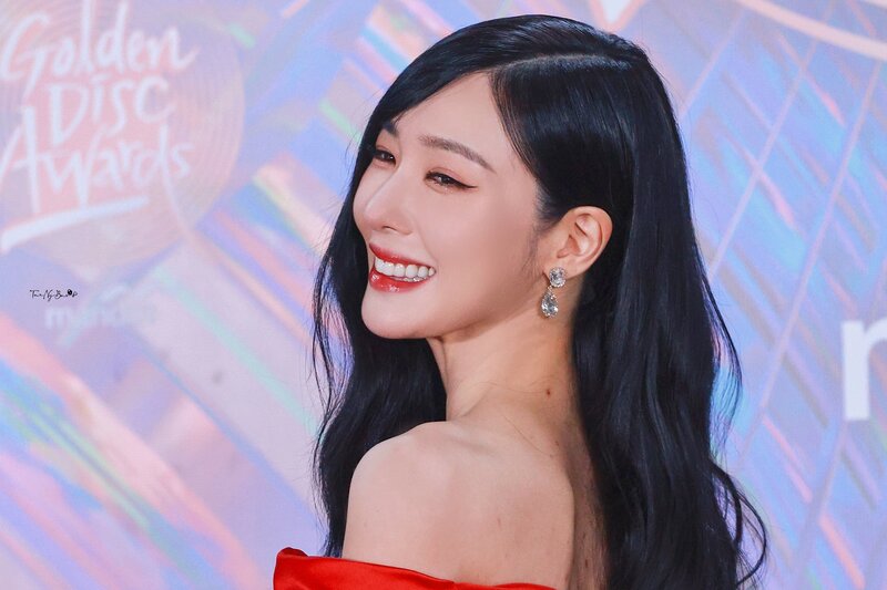 240106 Girls' Generation Tiffany Young at 2024 Golden Disc Awards documents 2