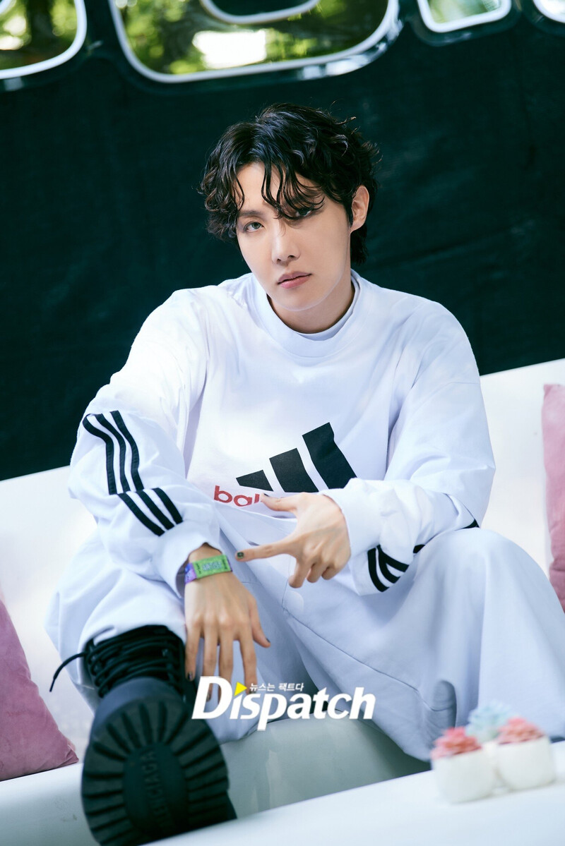 220812 BTS J-Hope 'Lollapalooza' Promotion Photoshoot by Dispatch documents 3