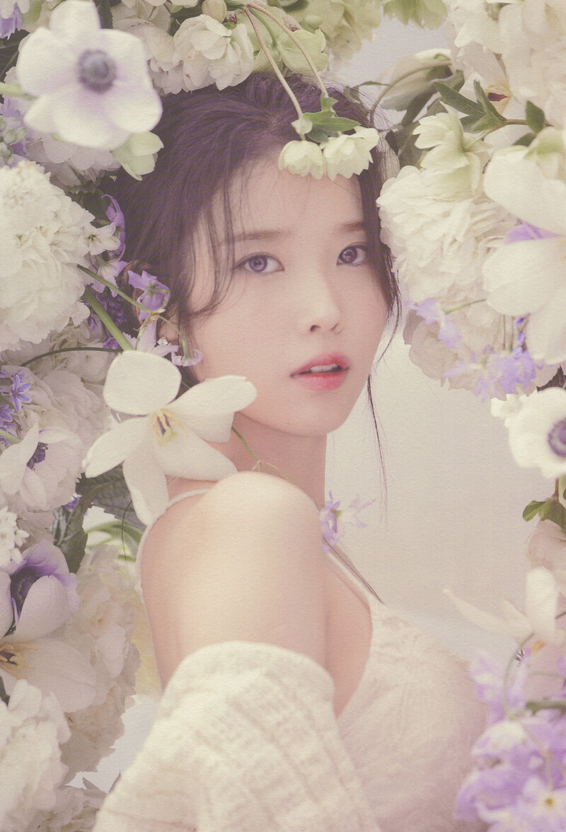 IU - 'LILAC' Photobook [SCANS] documents 4