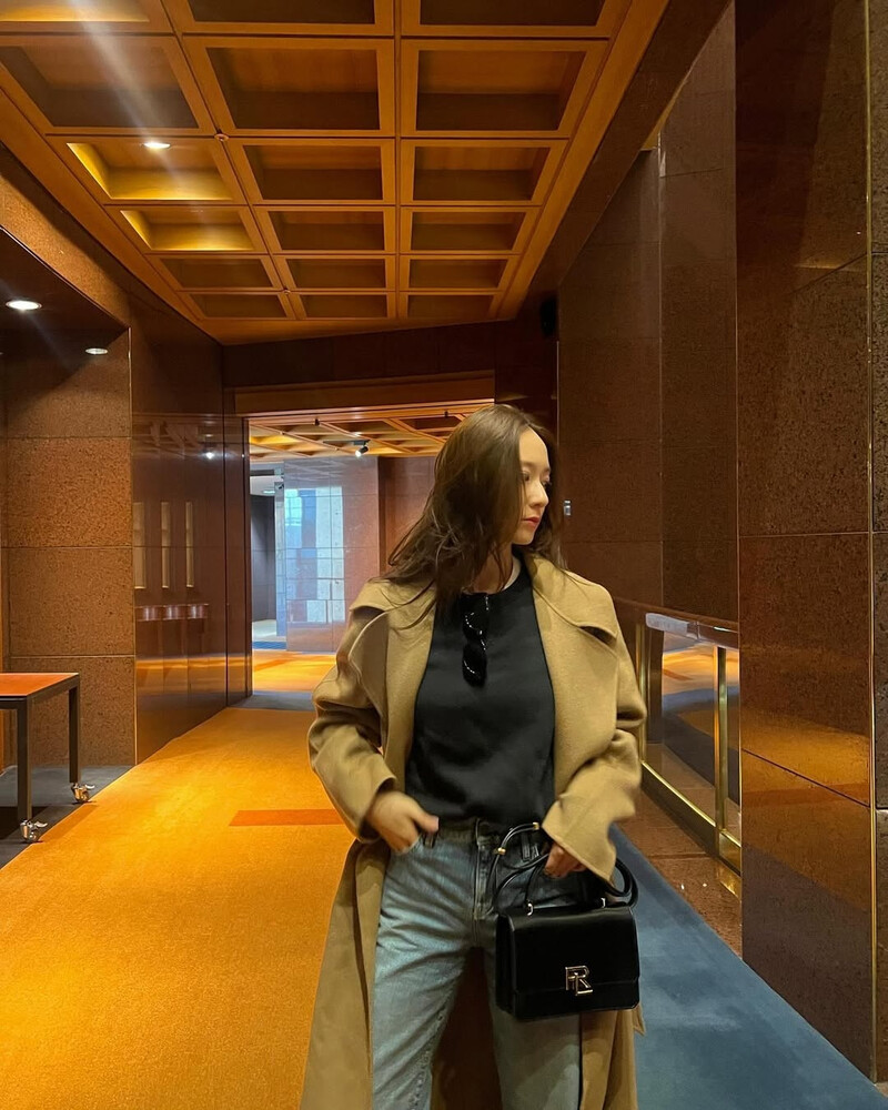 241228 Krystal Jung vousmevoyez Instagram Update documents 3