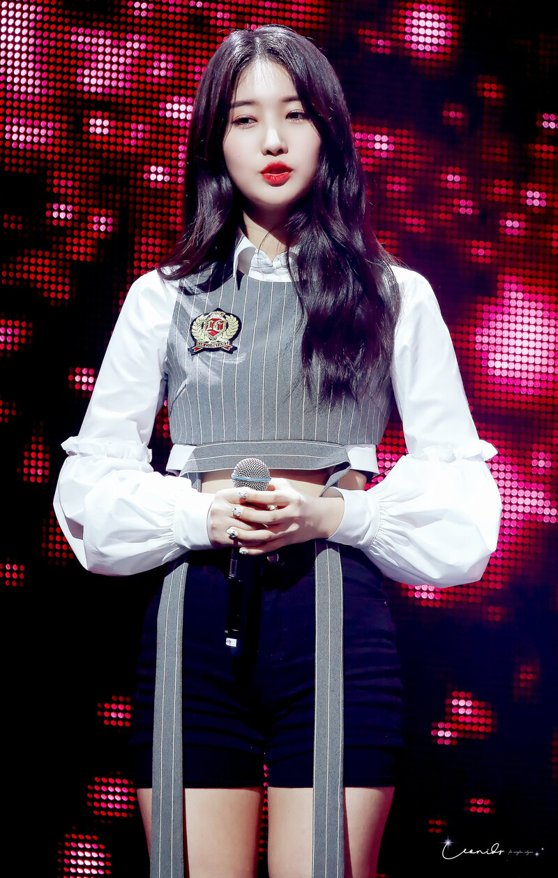 190318 Everglow Sihyeon - Debut showcase documents 4