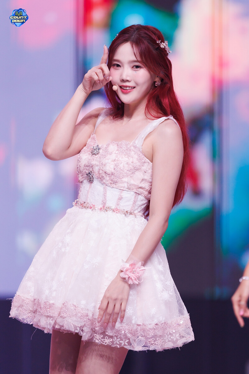 240905 OH MY GIRL Hyojung - 'Classified' at M COUNTDOWN documents 7