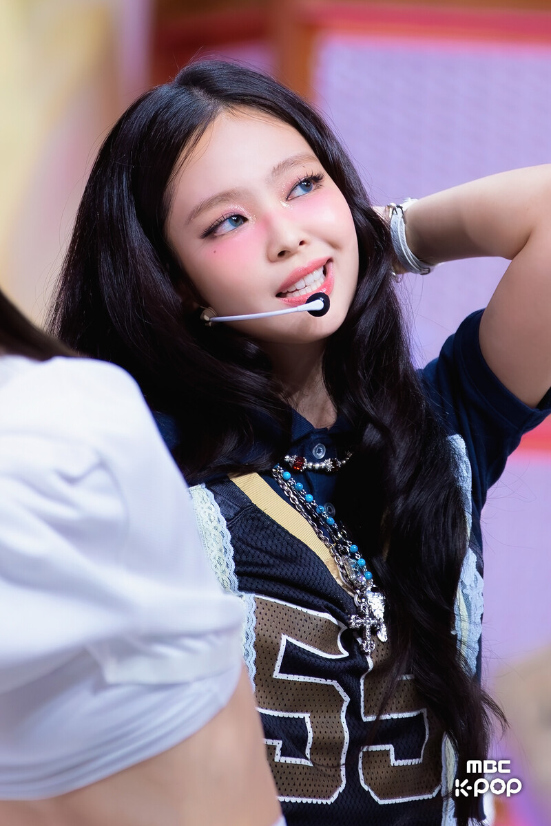 241019 JENNIE - 'Mantra' at Music Core documents 5