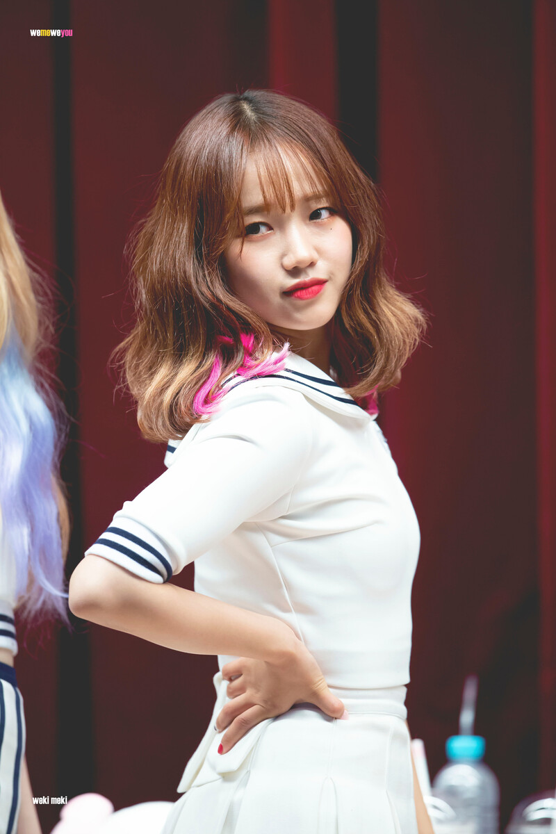 190609 Weki Meki Yoojung at Pangyo 'LOCK END LOL' Fansign documents 2