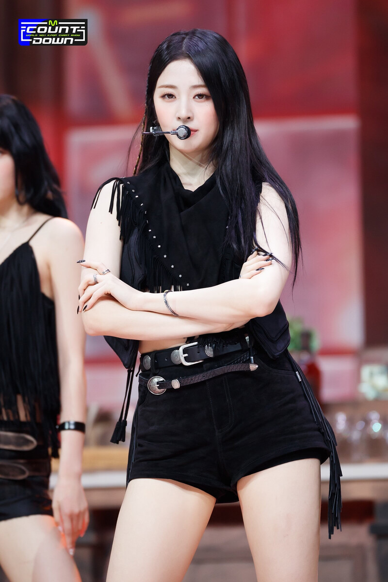 230504 LE SSERAFIM Yunjin 'UNFORGIVEN' at M Countdown documents 8