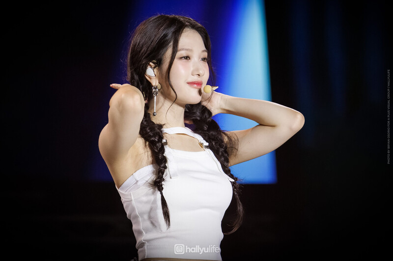 240511 fromis_9 Seoyeon - KWAVE Music Festival in Manila documents 6