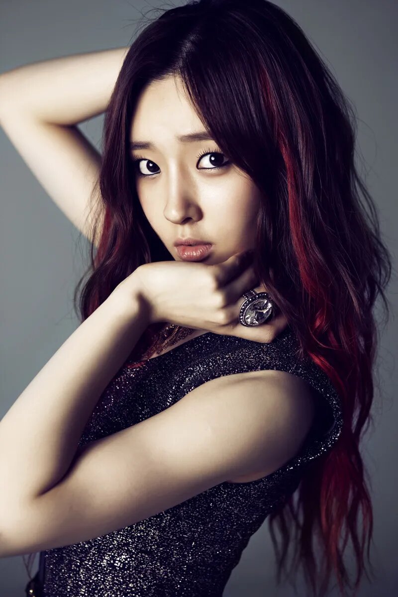 T-ARA_Areum_Day_by_Day_promo_photo_2.png