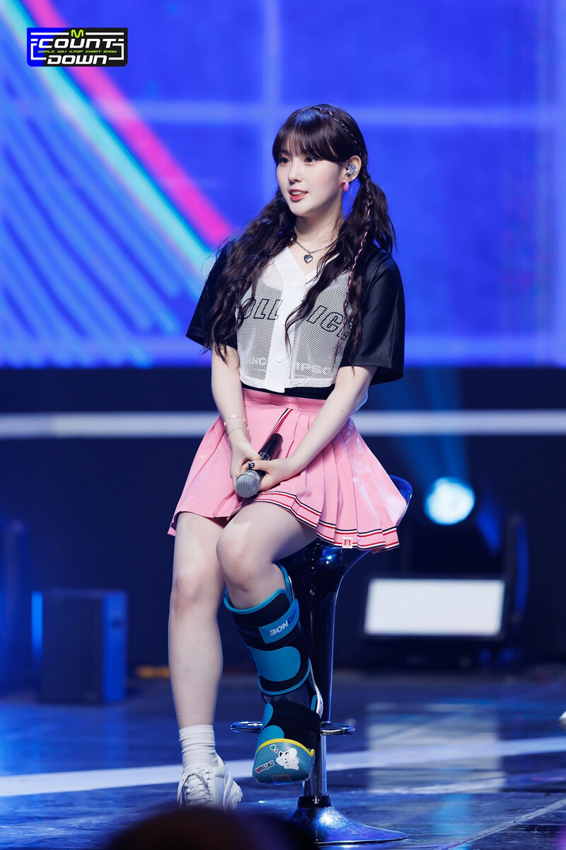 230413 Kep1er Chaehyun - 'Giddy' & 'Back to the City' at M COUNTDOWN documents 1