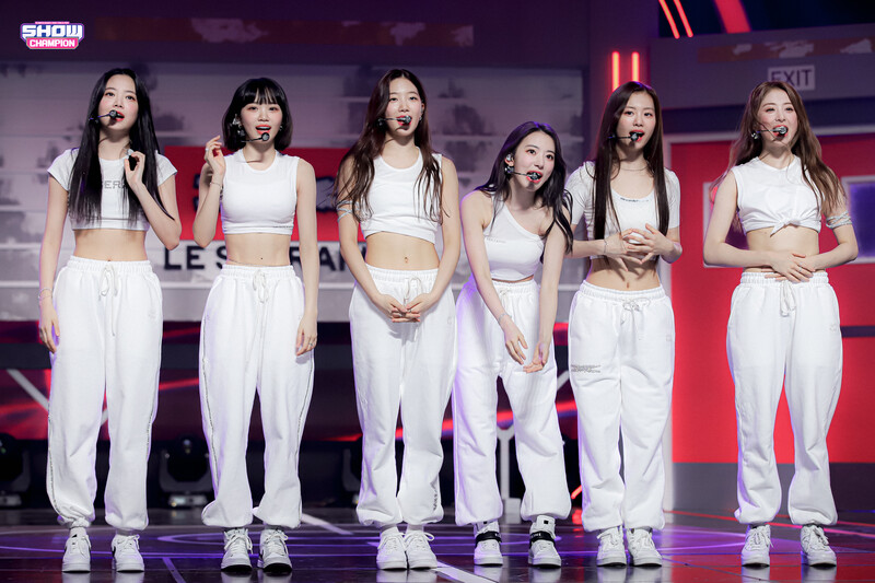 220511 LE SSERAFIM - 'Fearless' at Show Champion documents 3