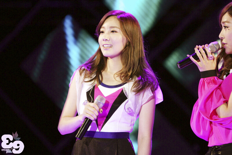 121015 Girls' Generation Taeyeon at Yeosu Expo documents 11