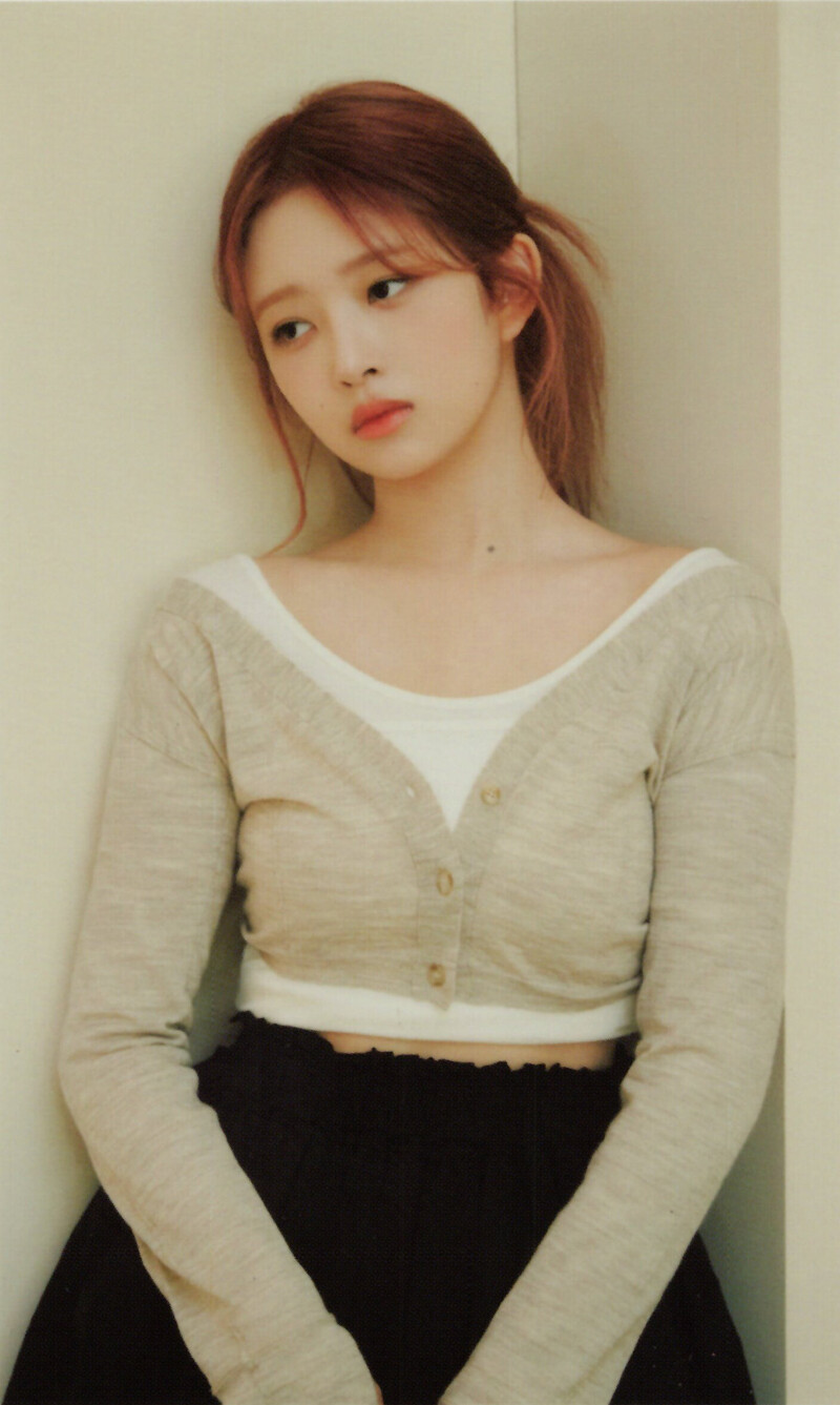 IVE - Mini Album 'I'VE MINE' (Scans) documents 3