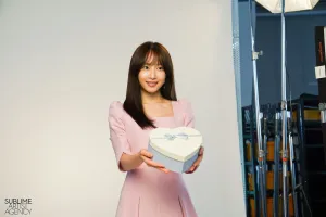 200409 Subline Agency Naver Update - Hani's CF Shooting Behind