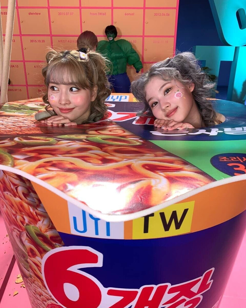 211020 TWICE SNS Update documents 15