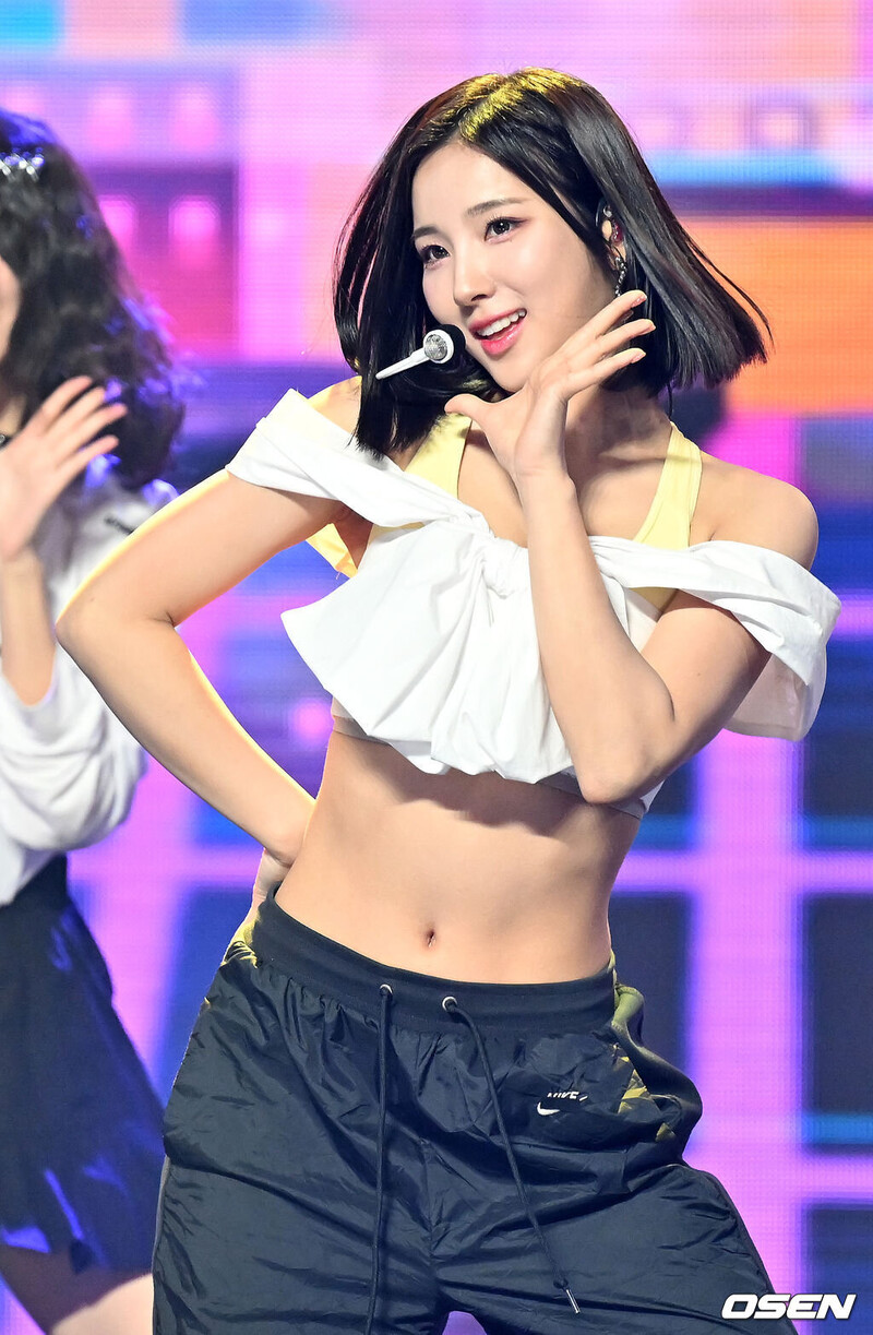 221130 ALICE Sohee at Show Champion documents 4