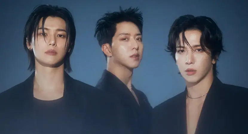 CNBLUE Halts Performance Due To An Emergency, Helps Fan Who Passed Out