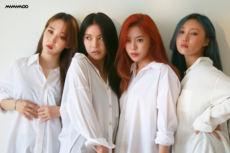 210927 RBW Naver Update - MAMAMOO [I SAY MAMAMOO : THE BEST]  Jacket Shoot Behind documents 2