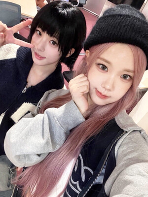 241124 - CLASS:y Twitter Update with SEONYOU n CHAEWON