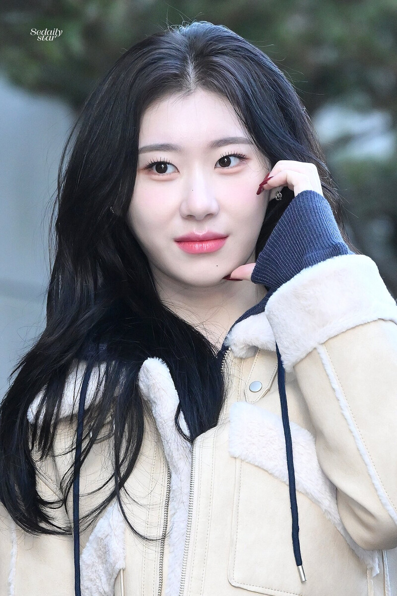 240126 ITZY Chaeryeong - Music Bank Commute documents 2