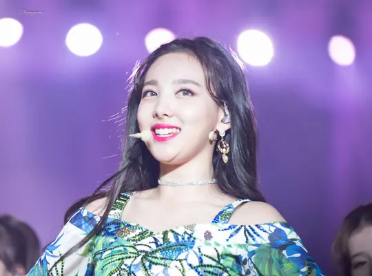 180617 TWICE Nayeon - 'TWICELAND ZONE 2: Fantasy Park' in Singapore ...