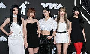 240912 - LE SSERAFIM at 2024 MTV Video Music Awards Red Carpet