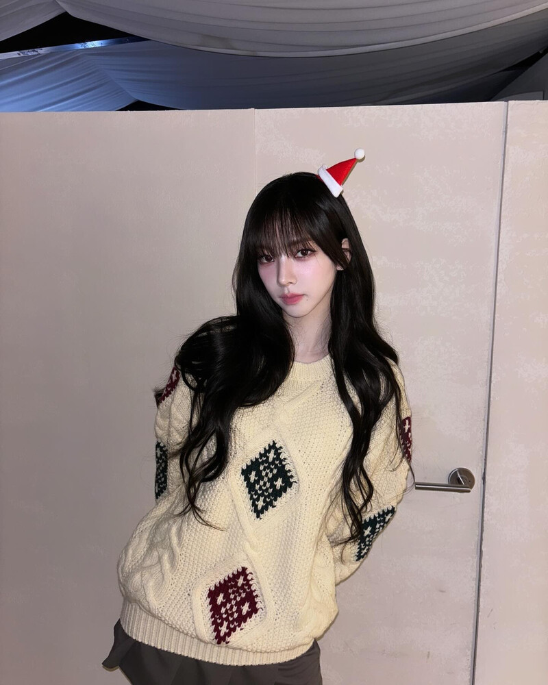 231210 - KARINA Instagram Update documents 4