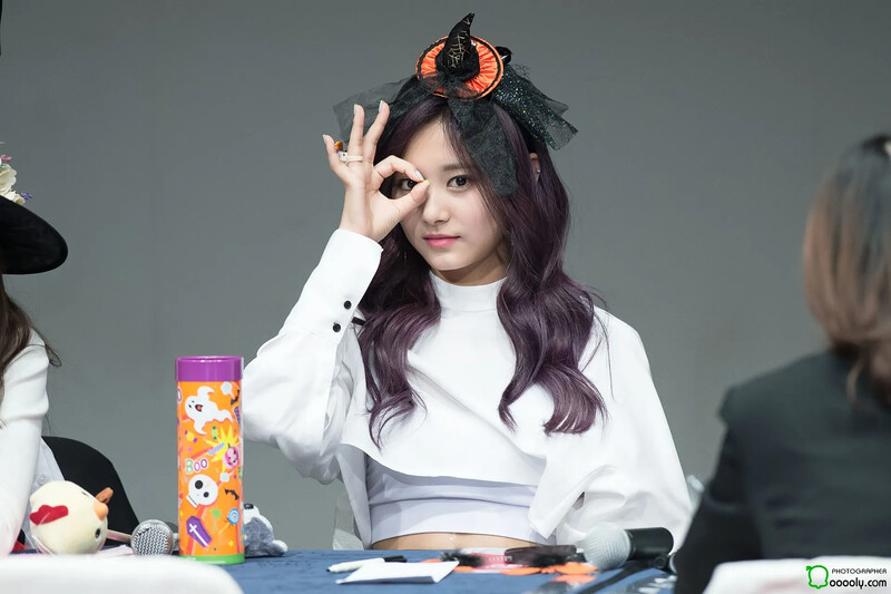 Tzuyu159.jpg