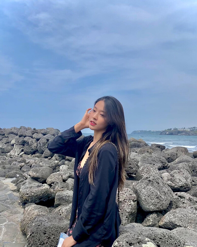 210902 Seolhyun Instagram Update documents 3