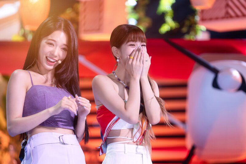 220703 fromis_9 - 'Stay This Way' at Inkigayo documents 11
