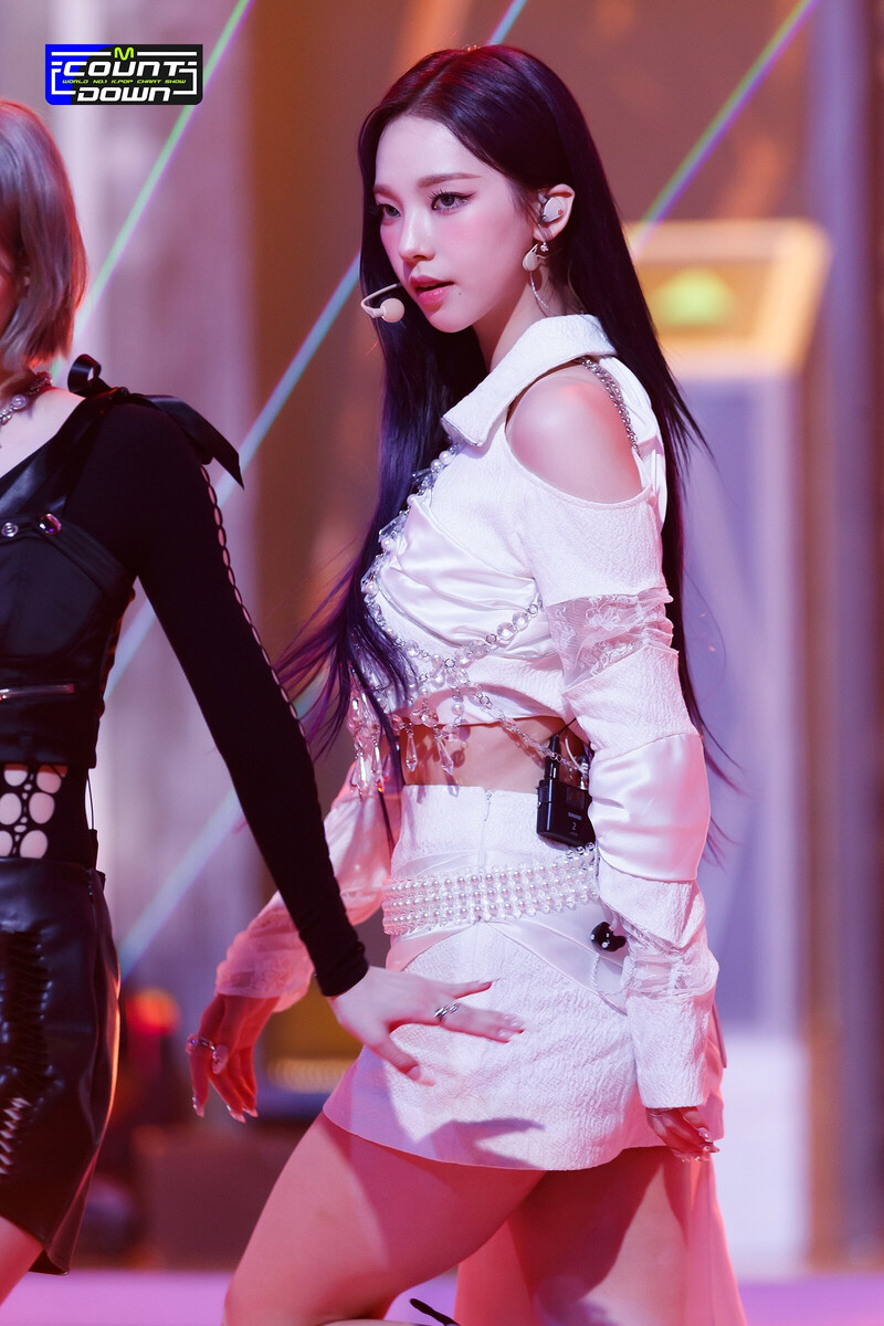 220714 aespa - 'Girls' at M Countdown documents 1