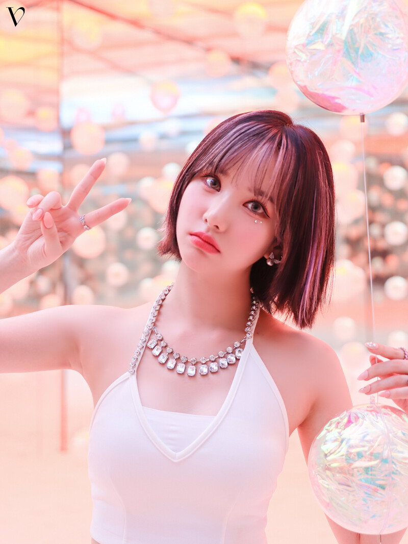 220727 BPM Naver - VIVIZ 'LOVEADE' Music Video Shoot documents 1