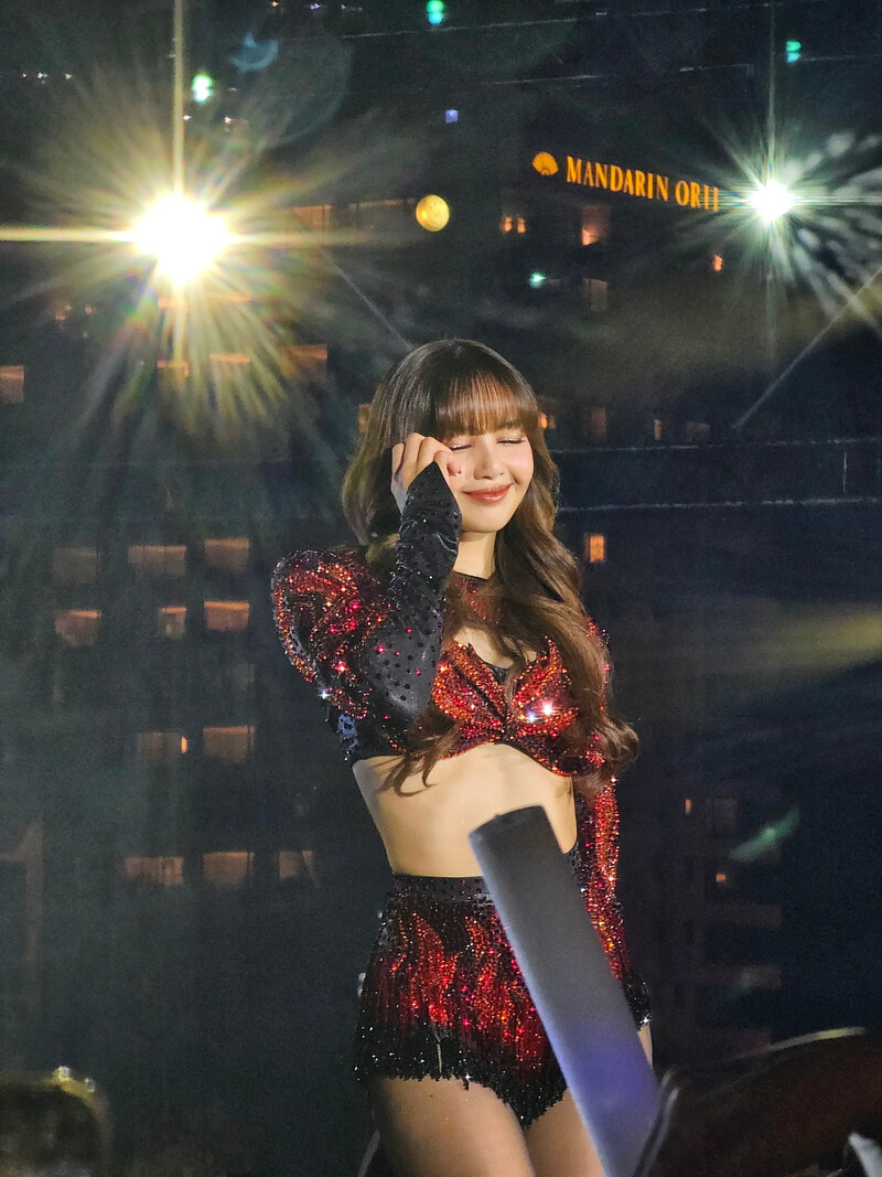 250101 - LISA at ICONSIAM Countdown 2025 in Bangkok documents 11