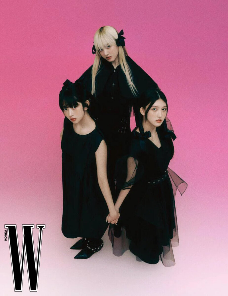 IVE's Rei, Liz, and Gaeul for W Korea May 2022 Issue documents 1