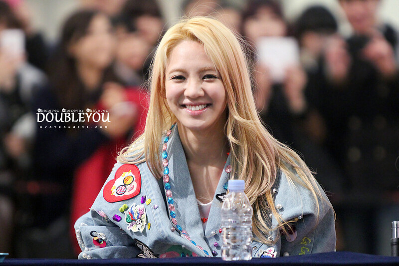 130126 Girls' Generation Hyoyeon at Yeongdon Times Square fansign event documents 10