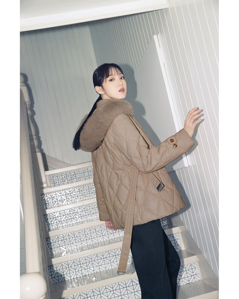 LEE SUNG KYUNG for The AtG 2022 Winter Collection documents 12