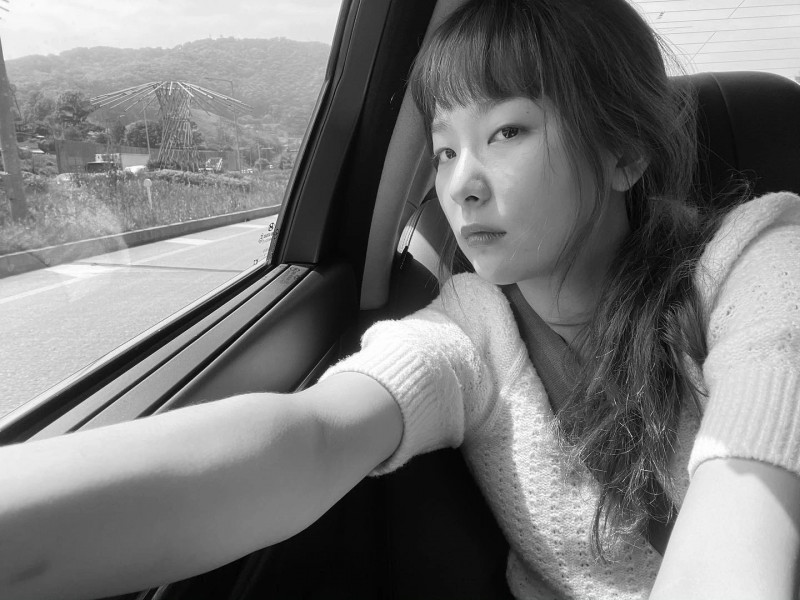 210508 Red Velvet Seulgi Instagram Update documents 4